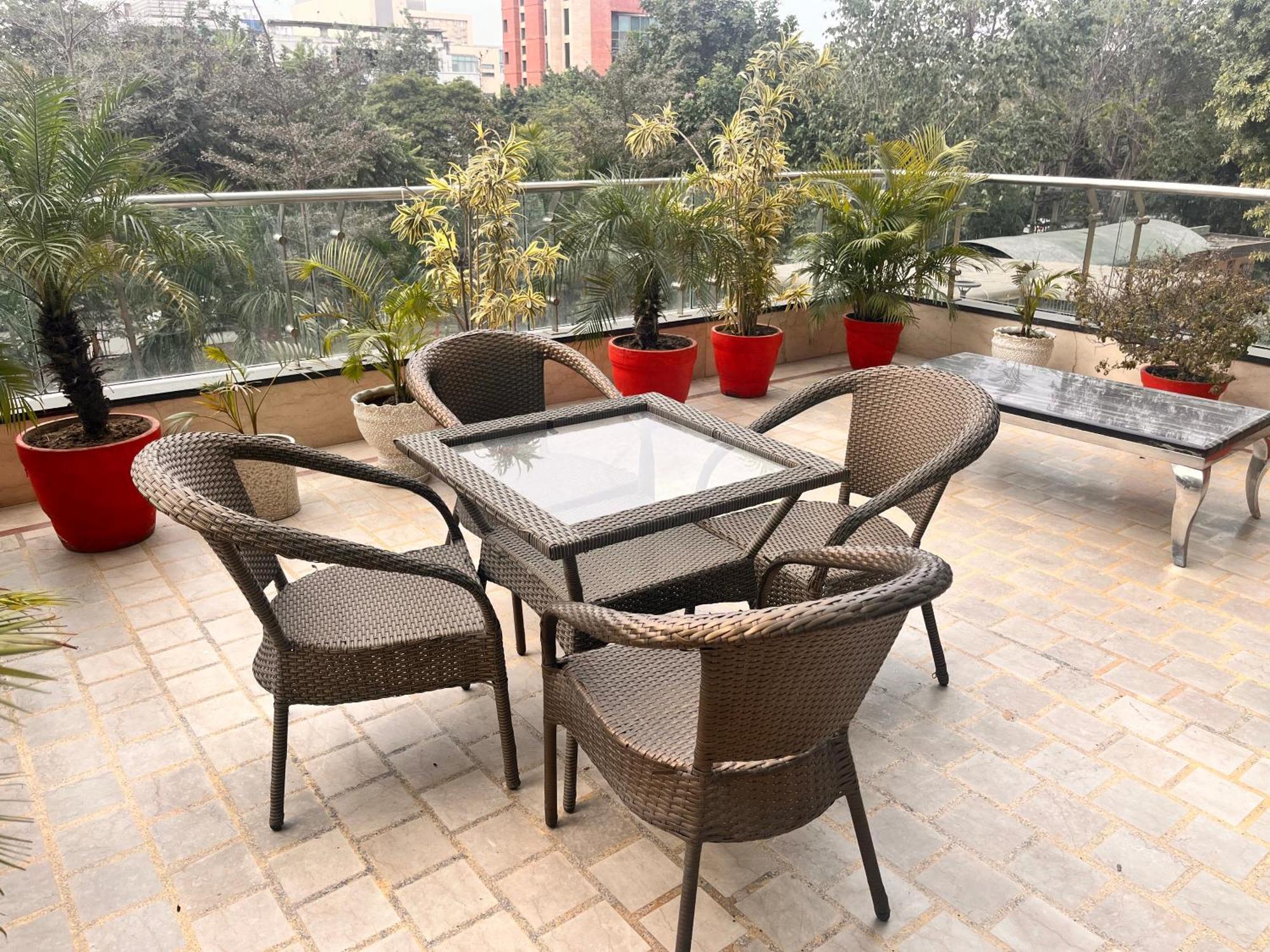 Gazebo Inn & Suites Medanta Gurgaon Exterior photo